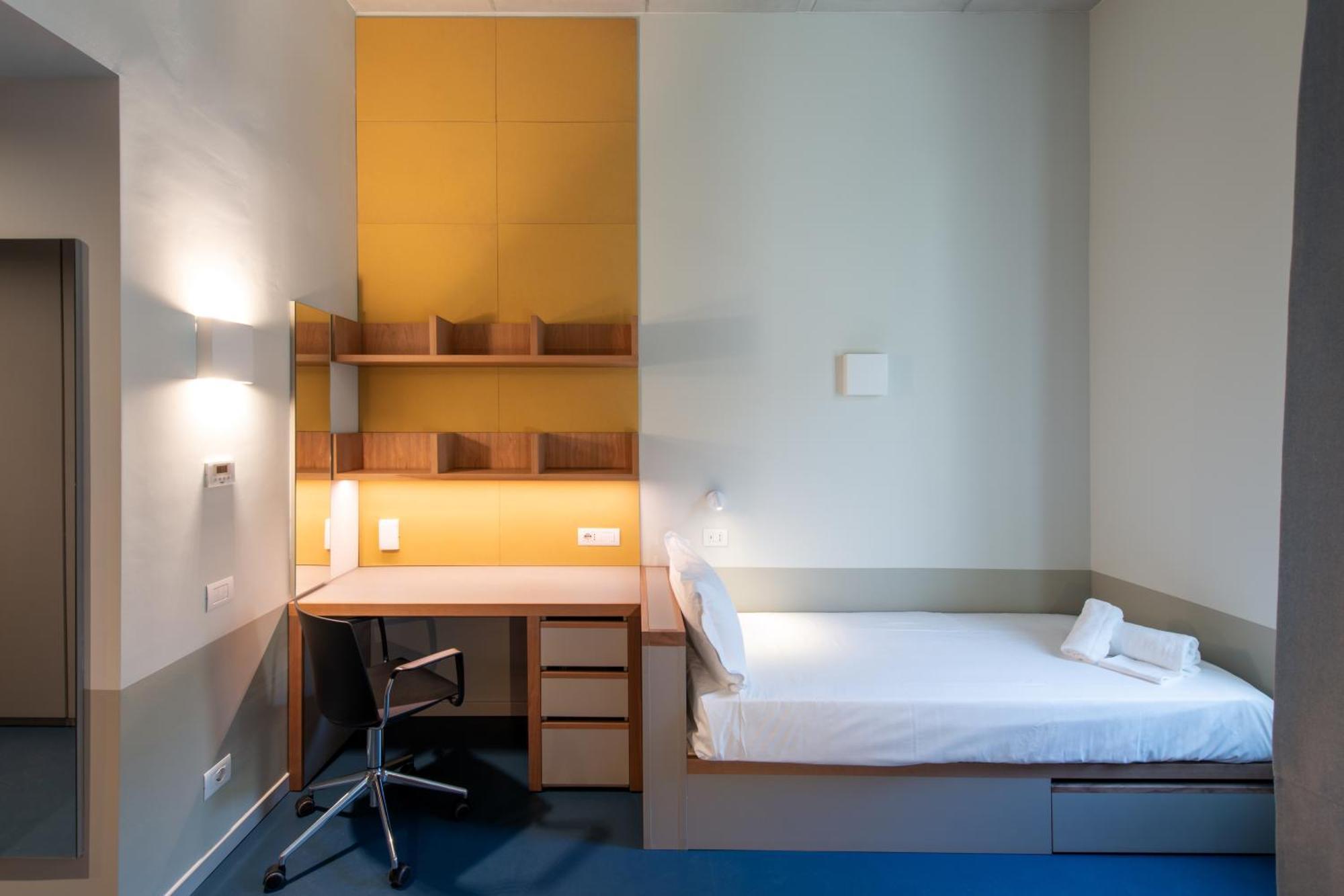 Giovenale Milan Navigli - Modern Rooms And Open Spaces In The Heart Of The City Eksteriør bilde